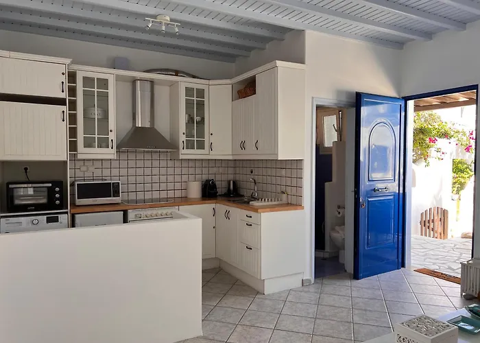 Mc Ornos * Mykonos Town